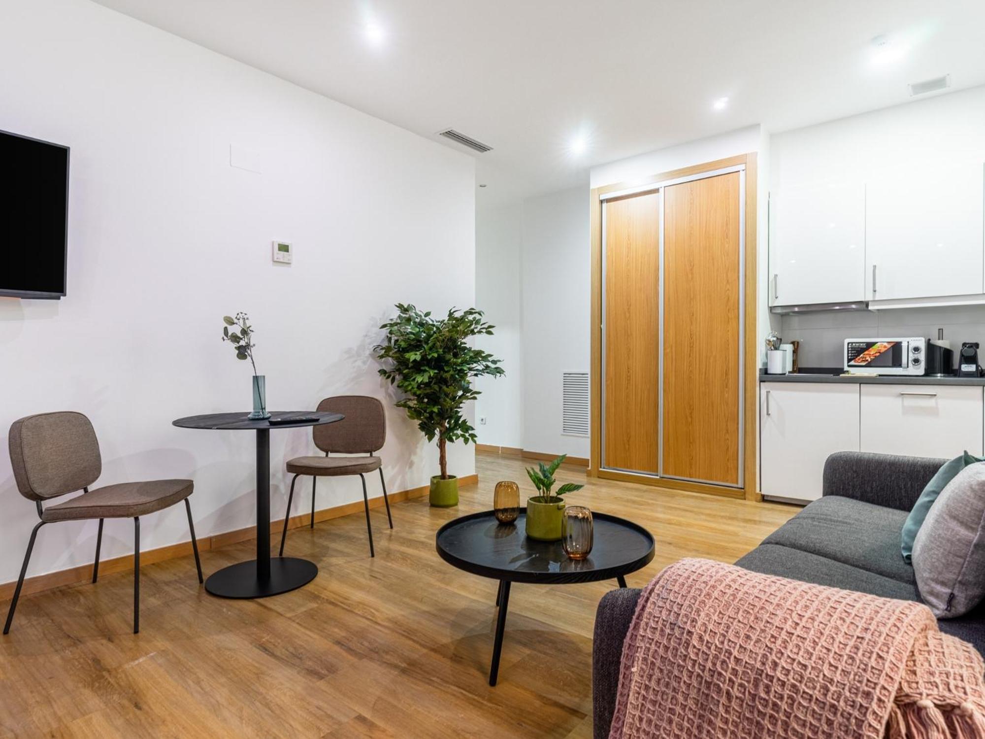 Limehome Madrid San Lorenzo Room photo